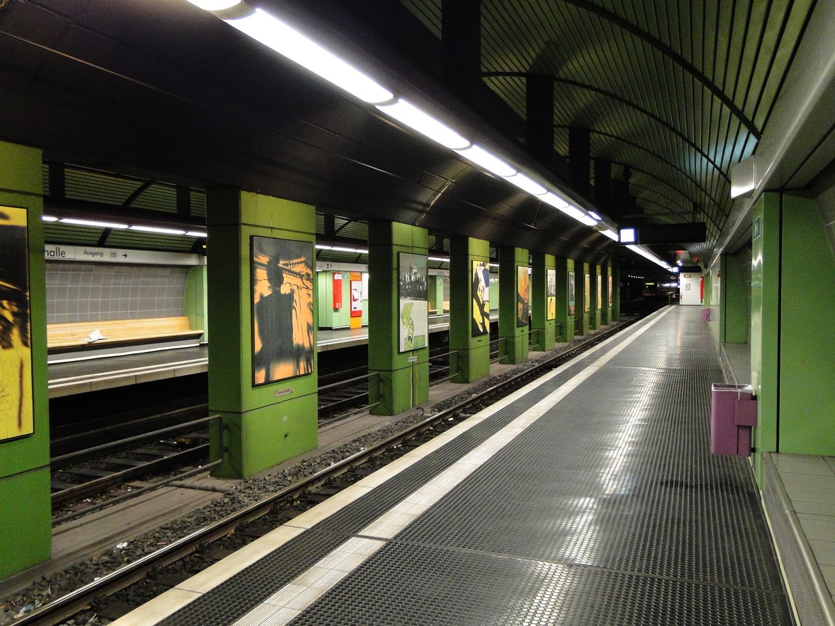 Stadtbahnhaltestelle Stadthalle in Bonn-Bad Godesberg